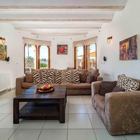 Cristina Pinosol Javea By Rock Villa *